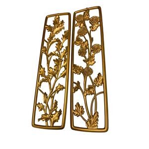 Pair of Dart Industries 1954 Mums and Holly Wall Hangings Made in USA